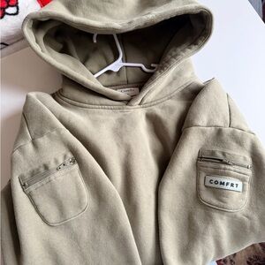 COMFRT Men's in Olive